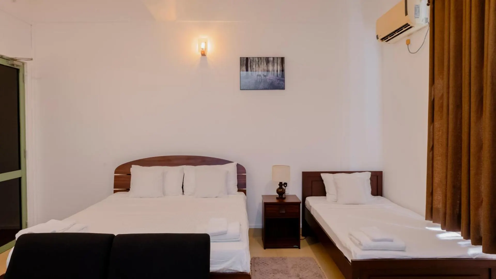 Saveska Apartments Piliyandala - Non-Residents Only